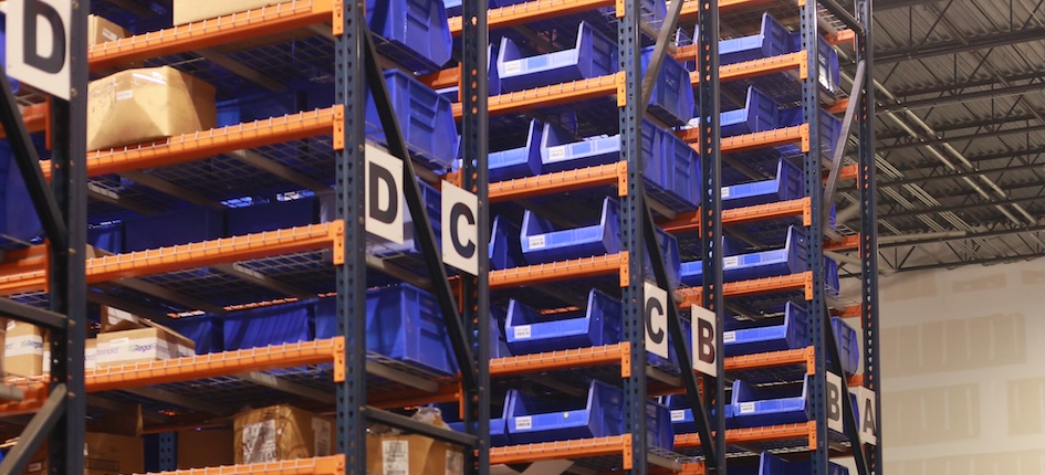 supply chain automation warehouse aisles